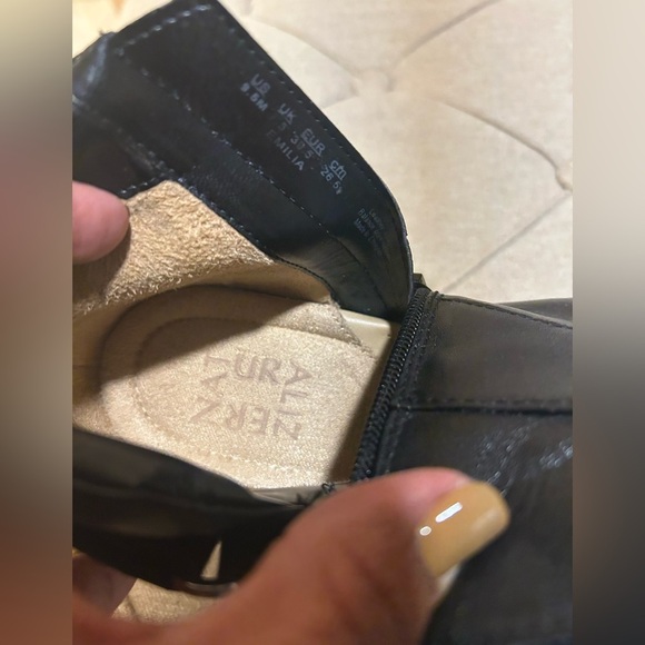 Naturalizer Ankle Women’s Boots Emilia 9.5Black Faux Leather Zip Round Toe - Picture 7 of 9